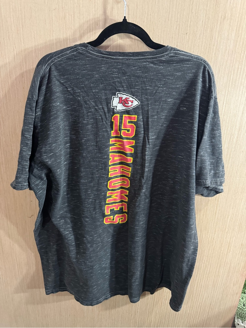 Fanatics Kansas City Chiefs Gray Graphic Tee - Red & Yellow Logo Size 2XL - Picture 6 of 6